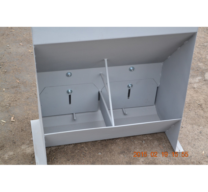 Годівниця для свиней на відкорм 2 секції 140 л 5-15 голів