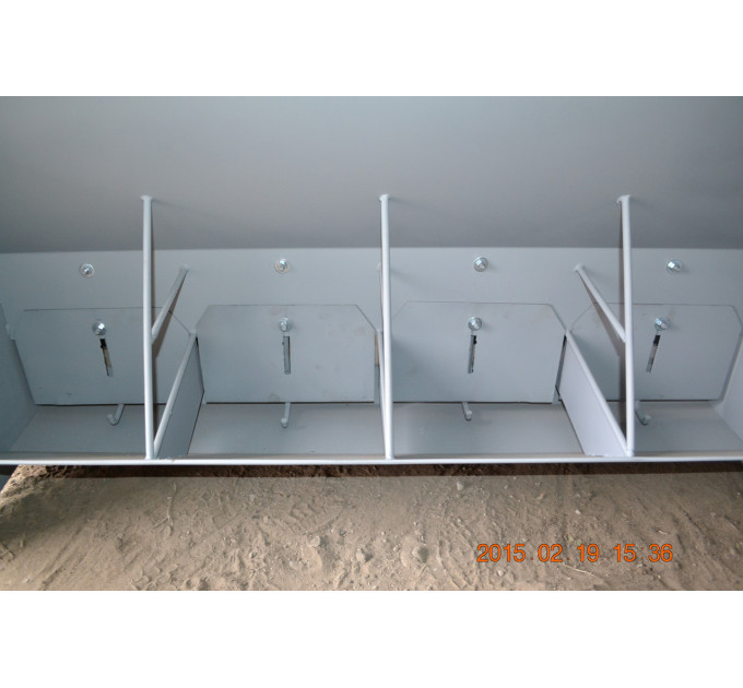 Кормушка для свиней бункерная 4 секции 15-30 голов 280 л