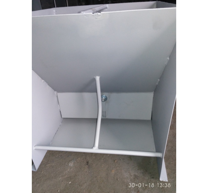 Кормушка для подсосных поросят (от 5 - до 30 кг) для доращивания 2 секции