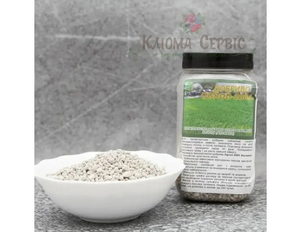 Яке добриво для газону вибрати? Топ-5 засобів від Кліома Сервіс