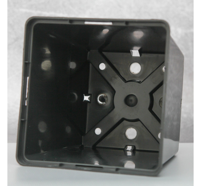 Вазон для розсади квадратний Алеана 13,0*13,0 см., чорний