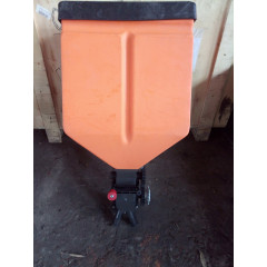 Бак для удобрений на картофелесажалку