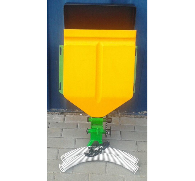 Бак для удобрений на картофелесажалку