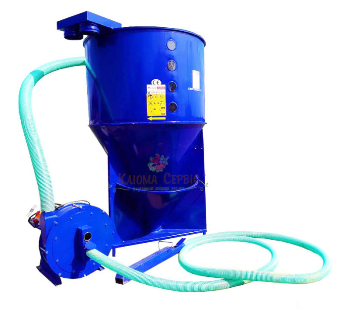 Кормозмішувач шнековий на 2000 кг