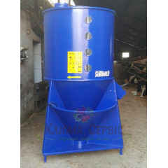 Кормозмішувач шнековий на 750 кг