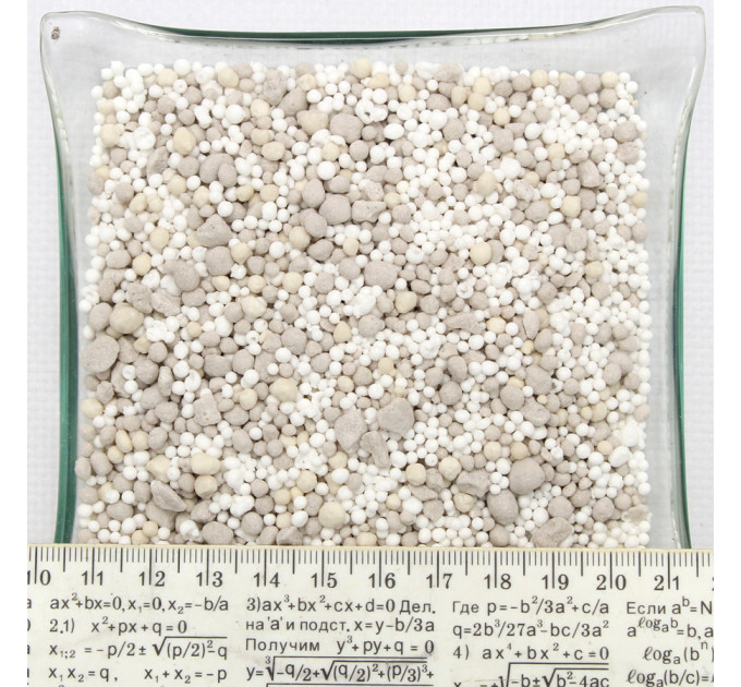 Комплексное удобрение для газонов NPK 18-6-12, упаковка 3 кг Ostchem