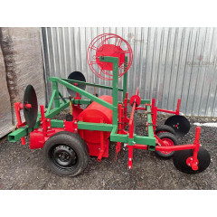 Пленкоукладчик и грядообразователь для посадки ягодных и овощных культур