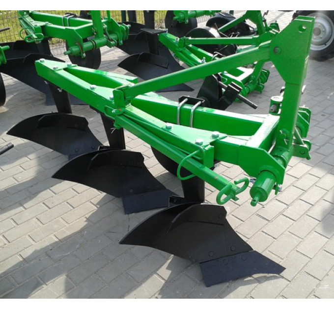 Плуг 3 корпусный, 3x25