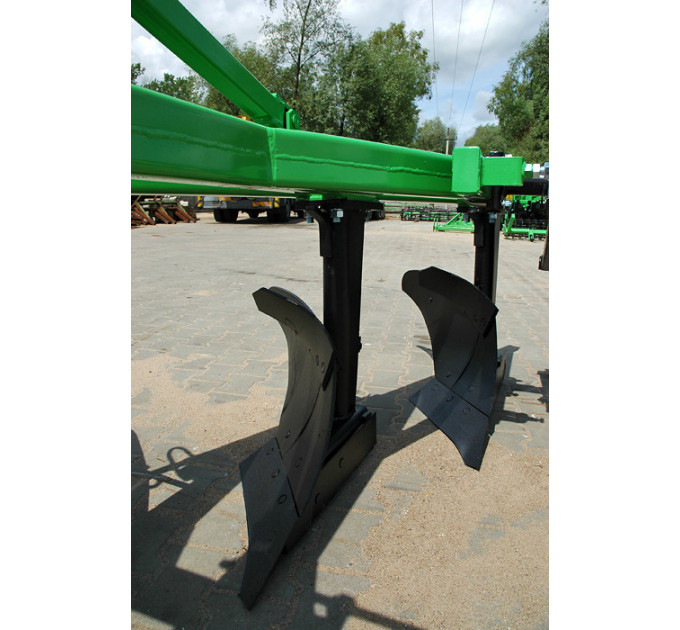 Плуг четырехкорпусный, 4х30