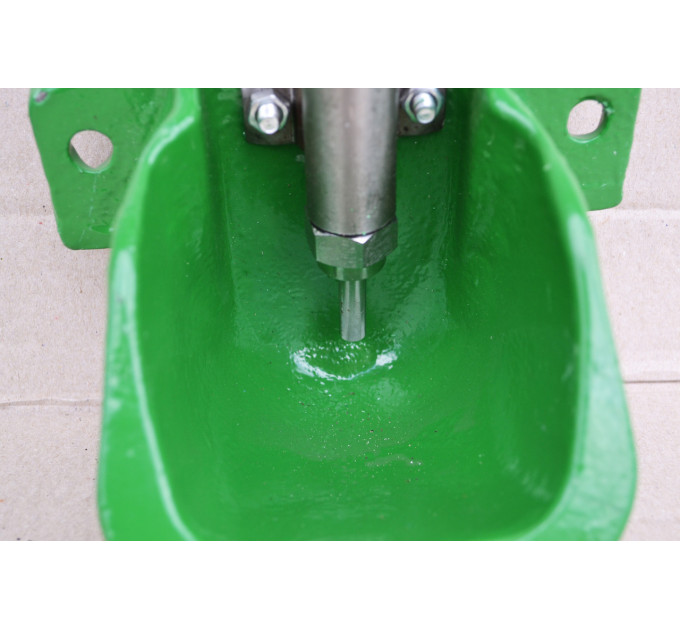 Поилка для свиней на откорме Farma