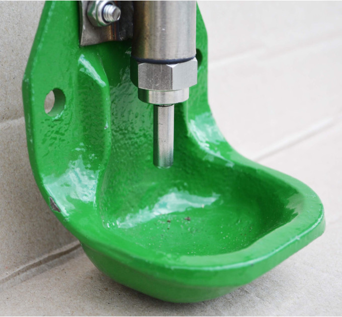 Поилка для свиней на доращивании Farma