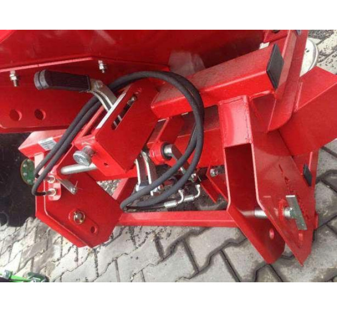 Разбрасыватель навесной JAR-MET на 1000 литров