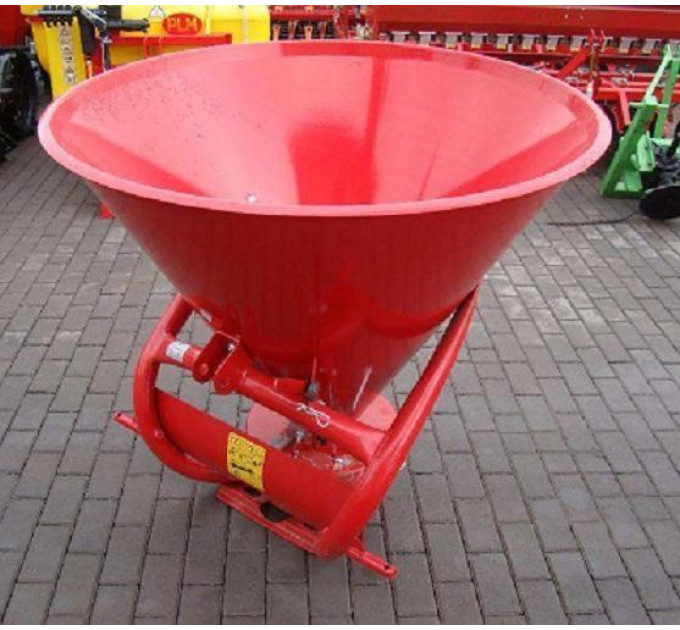 Разбрасыватель минеральных удобрений навесной Jar-met 650 кг