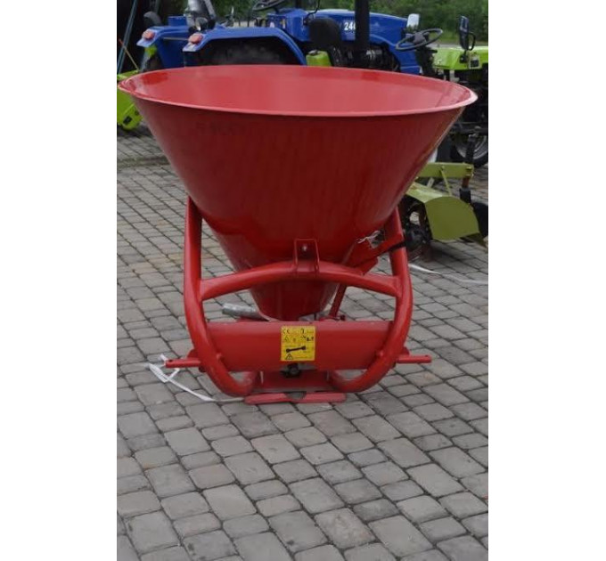 Разбрасыватель минеральных удобрений навесной Jar-met 650 кг