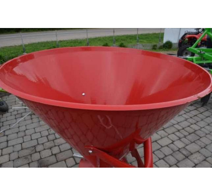 Разбрасыватель минеральных удобрений навесной Jar-met 650 кг