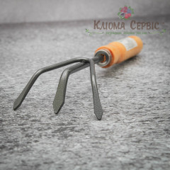 Культиватор с деревянной ручкой
