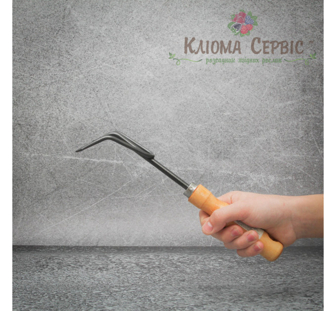 Культиватор с деревянной ручкой