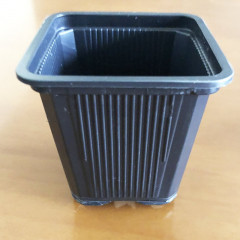 Стаканы для цветов квадратные 0,2 л (6,5*6,5*6,5) мягкие для рассады с перфорацией