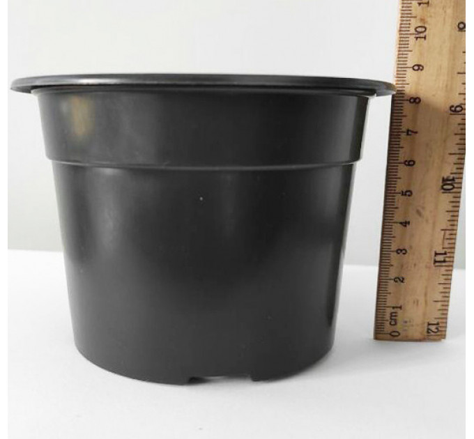 Стаканы для цветов UAO d 12 550 мл, плотные с перфорацией