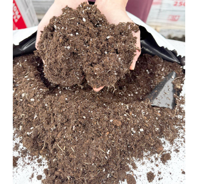 Торфяной субстрат для клубники Remix 2 pH 5.5-6.5 0-20 мм 250 л, Rekyva