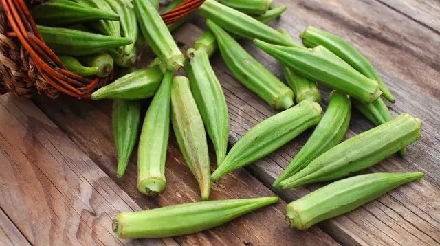 Бамія бамія, вирощування бамії, посадка бамії, догляд за бамією, особливості вирощування бамії