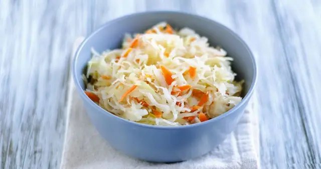 капуста, вирощування капусти, квашена капуста, добірка рецептів, як заквасити капусту, класичний рецепт, маринована капуста