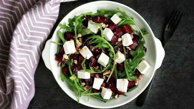 буряк, салат з буряка, приготування салатів з буряка, рецепти салатів з буряка