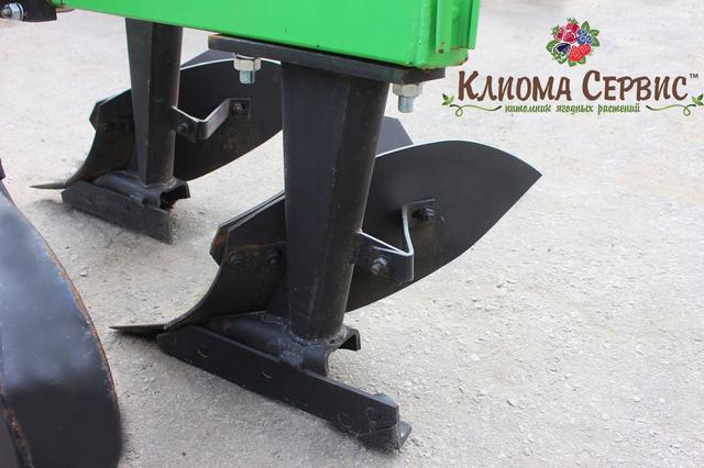 плуг навесной 2х25, плуг 2 корпусный, плуг польский 2 корпусный, купить плуг 2 корпусный, купить плуг оборотный 2 корпусный